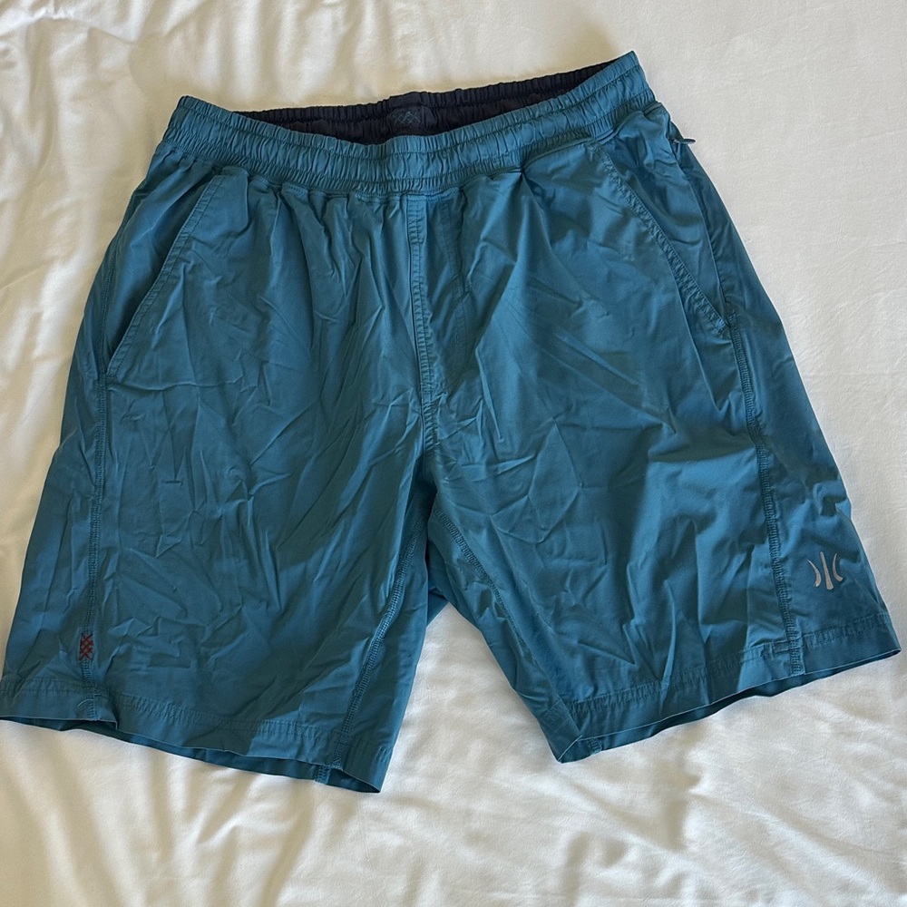 Rhone Men’s teal Short